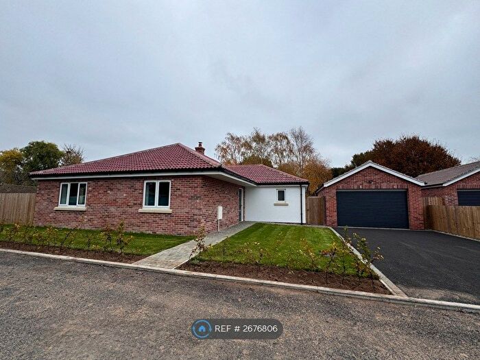 3 Bedroom Bungalow To Rent In Woodland Walk, Frinton On Sea, CO13