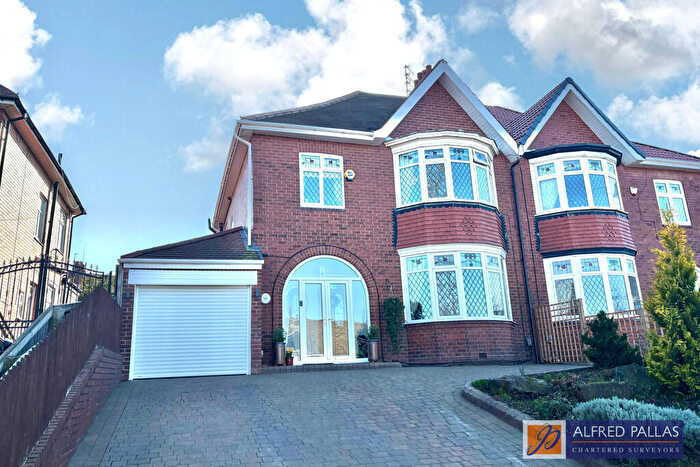 4 Bedroom Semi-Detached House For Sale In Queen Alexandra Road, Ashbrooke, SR3