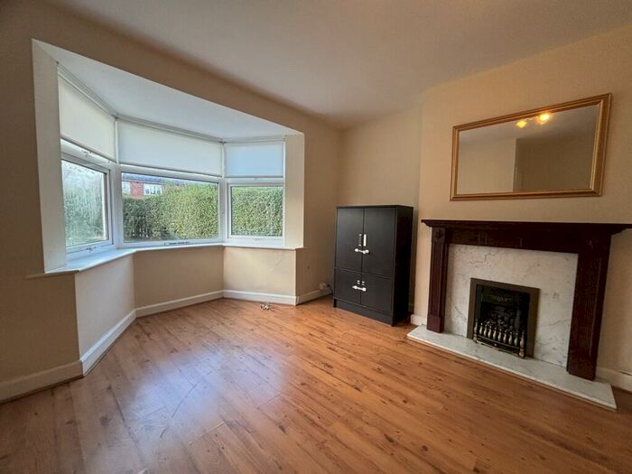 3 Bedroom Semi-Detached House To Rent In Manchester, Manchester, M18