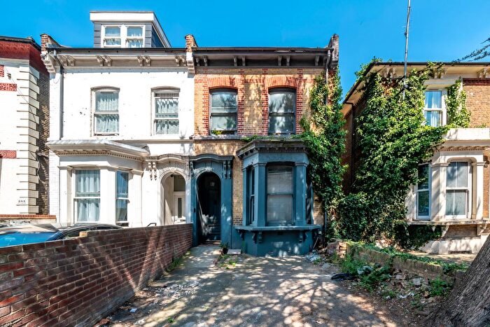 2 Bedroom Flat To Rent In Romford Road, London, E7