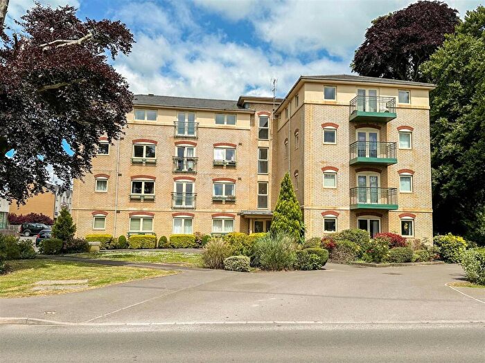 1 Bedroom Flat To Rent In Sir Bernard Lovell Road, Malmesbury, SN16