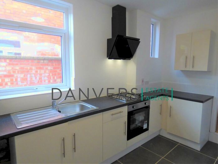 4 Bedroom Terraced House To Rent In Grasmere Street, Leicester, LE2