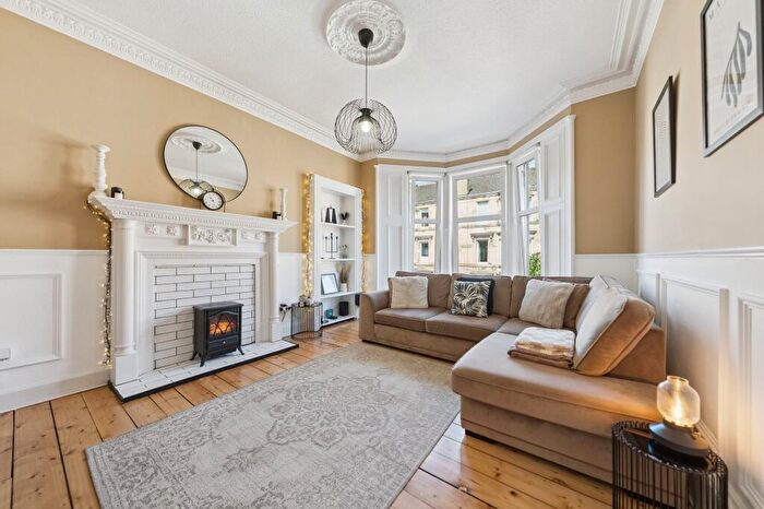 2 Bedroom Flat For Sale In Holmhead Place, Flat /, Cathcart, Glasgow, G44