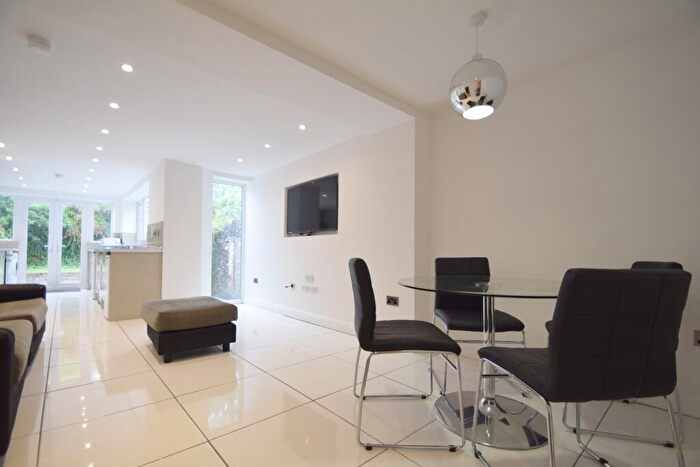 6 Bedroom House To Rent In Cyfarthfa Street, Roath, CF24