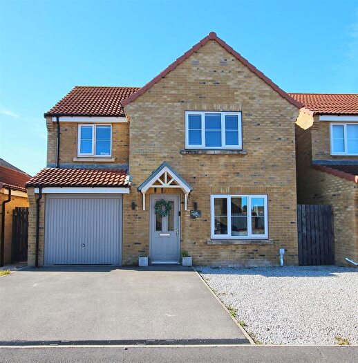 4 Bedroom Detached House For Sale In Ashcourt Drive, Hornsea, HU18