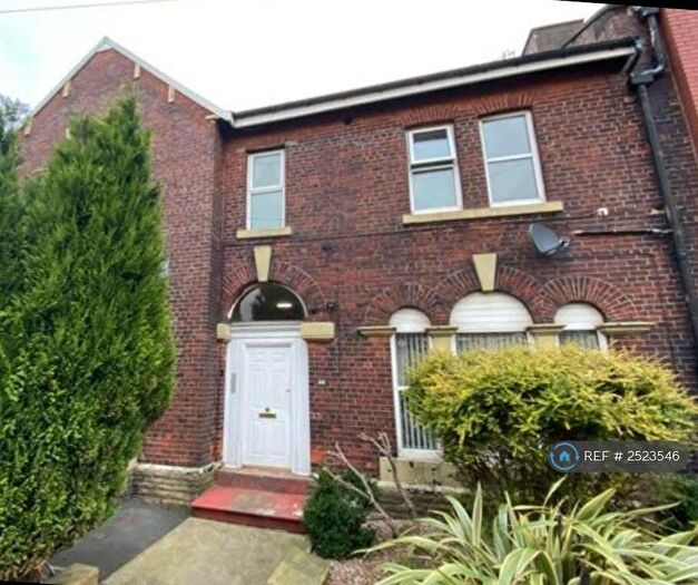 1 Bedroom Flat To Rent In Belmont Street, Oldham, OL1