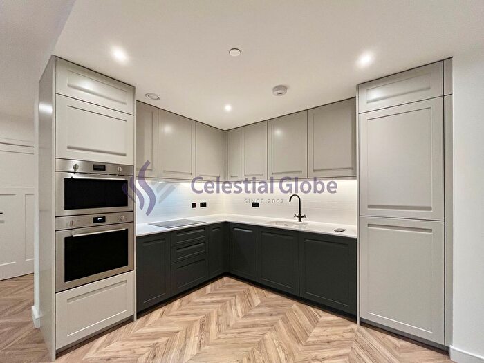 2 Bedroom Flat To Rent In Brook Street, Kingston Upon Thames, KT1