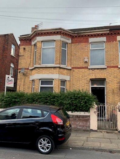 6 Bedroom Semi-Detached House To Rent In Salisbury Road, Liverpool - Suitable For Families, L15
