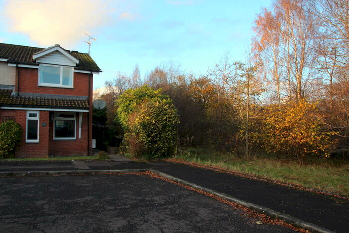 2 Bedroom Flat To Rent In Kenningknowes, Stirling, FK7