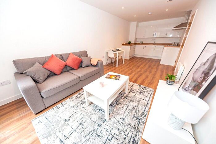 1 Bedroom Flat To Rent In The Gateway, Trafford Road, Salford, M5