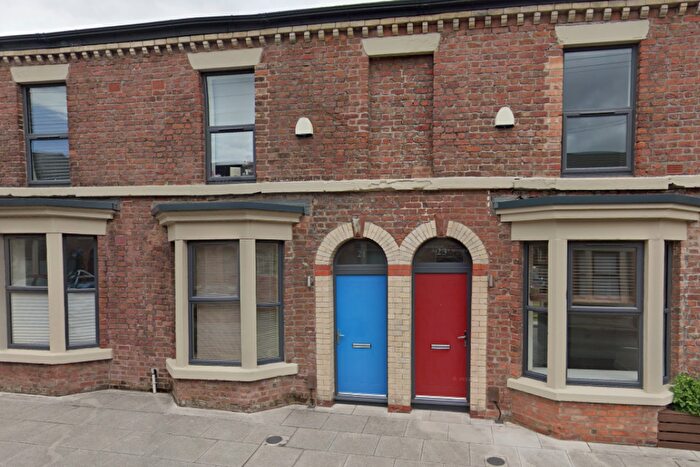 3 Bedroom Terraced House To Rent In Rhiwlas Street, Liverpool, Merseyside, L8