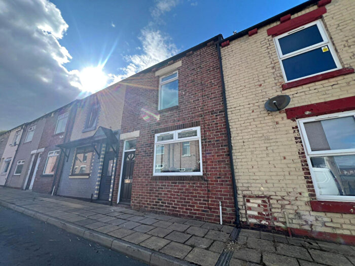 2 Bedroom Terraced House To Rent In Oxford Street, Eldon Lane, DL14