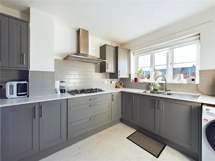 3 Bedroom End Of Terrace House For Sale In Monarch Gardens, Leamington Spa, Warwickshire, CV31