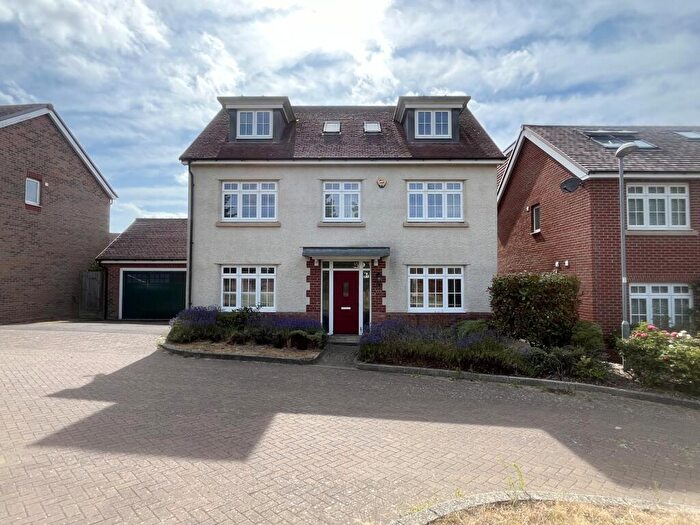 6 Bedroom Detached House To Rent In Blackcap Lane, Bracknell, Berkshire, RG12