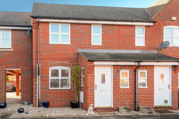 3 Bedroom End Terrace House To Rent In Bure Park, Bicester, OX26