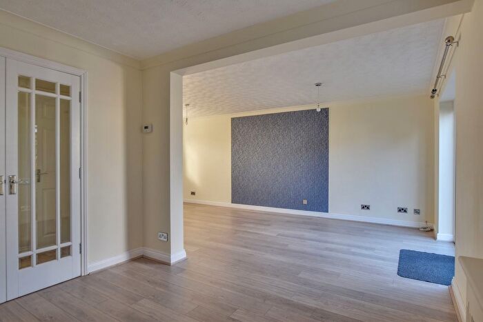 4 Bedroom Detached House For Sale In The Mead, Dunmow, CM6