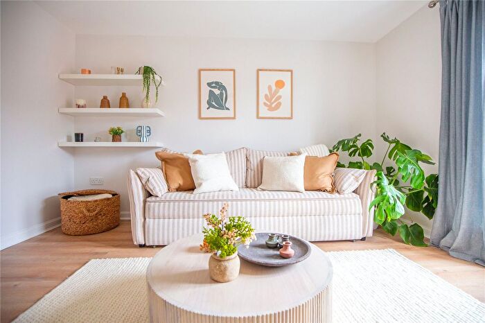 3 Bedroom Terraced House For Sale In Dorian Road, Bristol, BS7