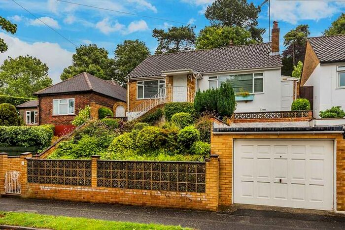 4 Bedroom Detached Bungalow To Rent In Cliff End, Cliff End, Purley, Surrey, CR8