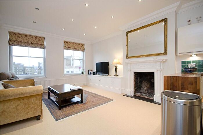 2 Bedroom Flat To Rent In King Edwards Road, Victoria Park, London, E9