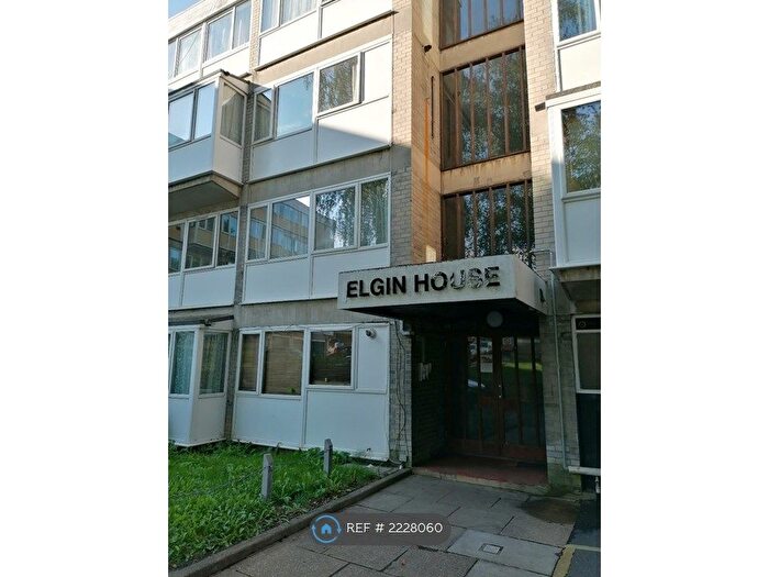 2 Bedroom Flat To Rent In Elgin House, Warley, Brentwood, CM14