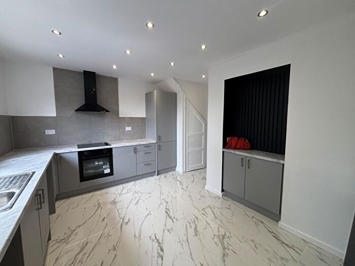 3 Bedroom Terraced House To Rent In Staynton Crescent, Huddersfield, HD2