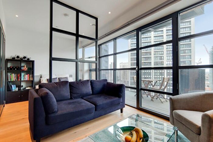 1 Bedroom Apartment To Rent In Amelia House, Lyell Street, London, Greater London, E14