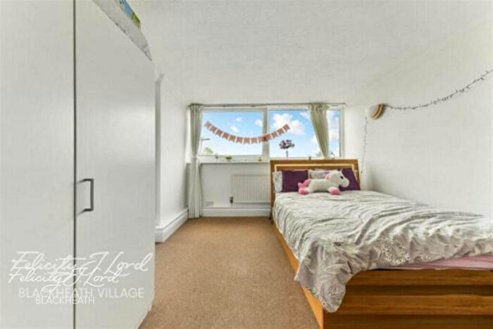 2 Bedroom Apartment To Rent In Master Gunner Place, London, SE18