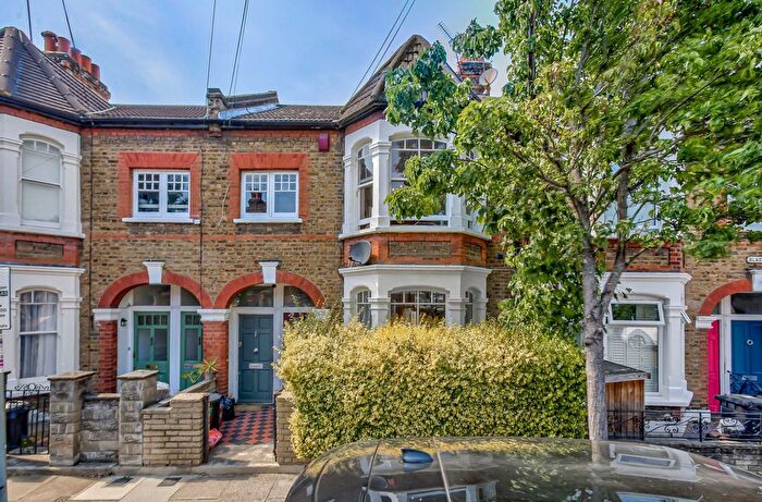 3 Bedroom Maisonette To Rent In Blackett Street, Putney, London, SW15