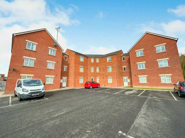 2 Bedroom Flat To Rent In Haydon Drive, Wallsend, Tyne And Wear, NE28