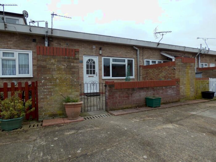 1 Bedroom Flat To Rent In Manor Parade, Park Drive, Brightlingsea, CO7