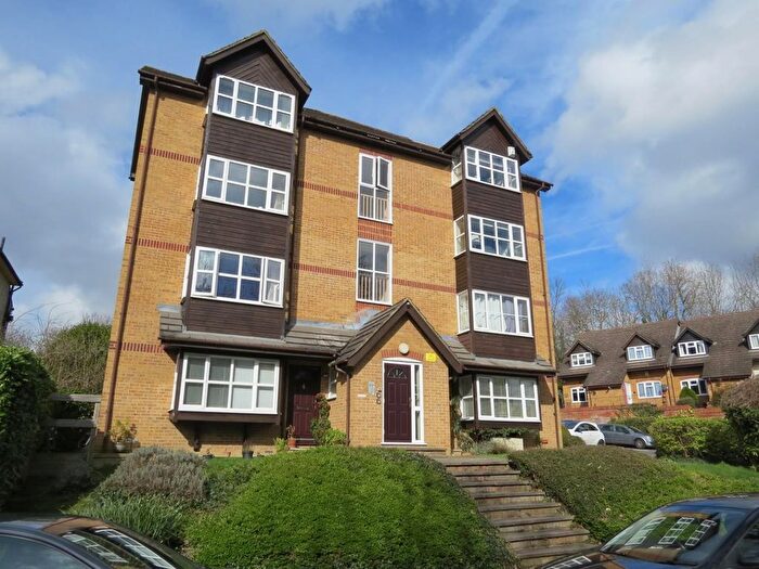 Studio To Rent In Orchard Grove, Anerley, London, SE20