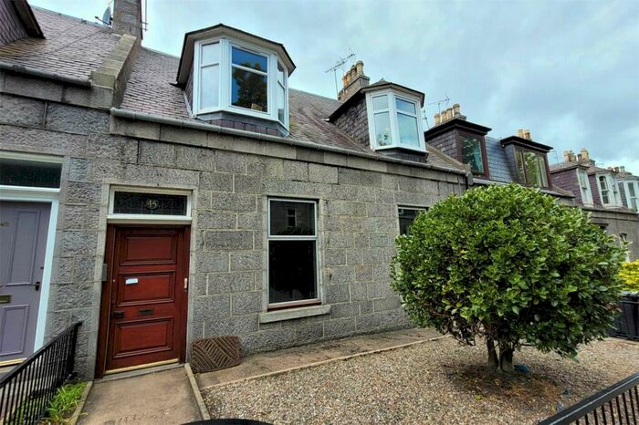 2 Bedroom Flat To Rent In Watson Street, Rosemount, Aberdeen, AB25