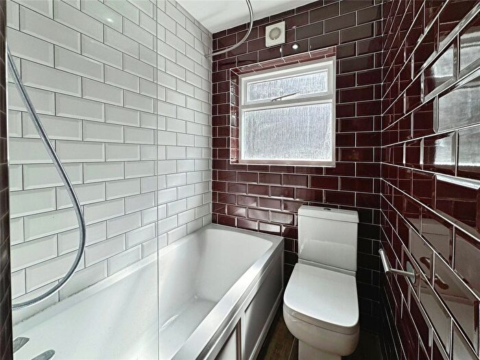 1 Bedroom Flat For Sale In Lime Hill Road, Tunbridge Wells, Kent, TN1