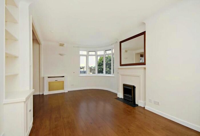 Studio To Rent In Norland Square, London, W11