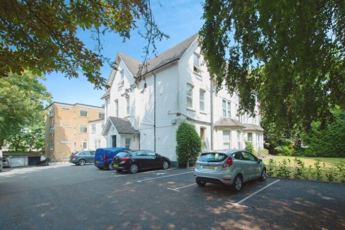 1 Bedroom Flat For Sale In Knyveton Road, Bournemouth, BH1