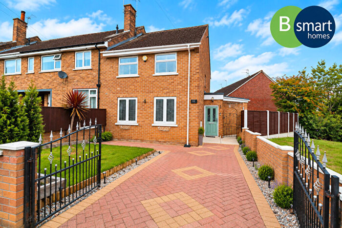 3 Bedroom End Of Terrace House For Sale In Robinets Road, Rotherham, S61
