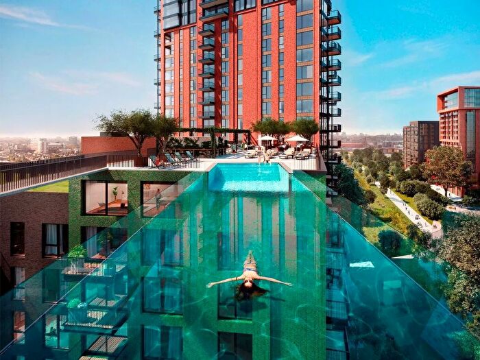 2 Bedroom Flat To Rent In Embassy Gardens, London, SW11