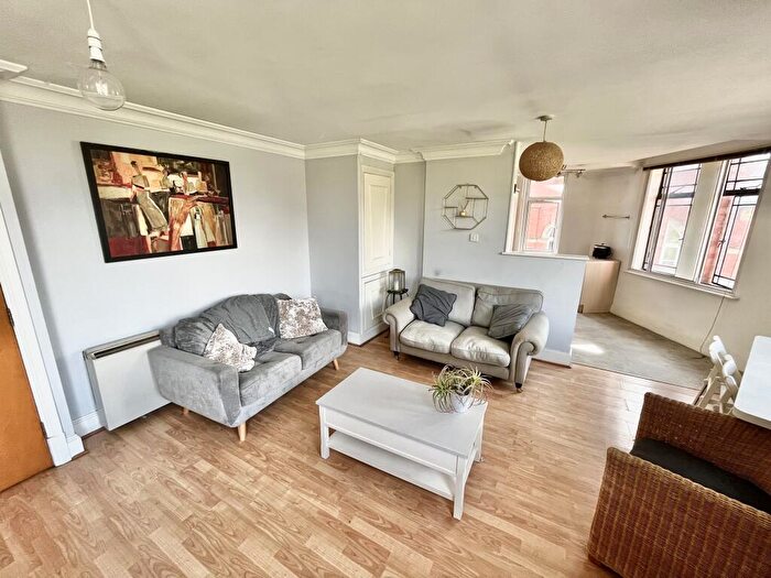 2 Bedroom Apartment To Rent In Mackintosh House, A Melbourne Street, Leeds, West Yorkshire, LS2