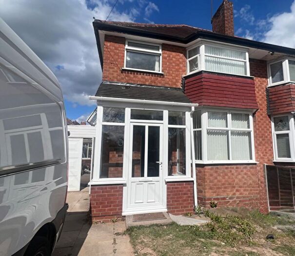 3 Bedroom House To Rent In Wychall Road, Northfield, Birmingham, B31