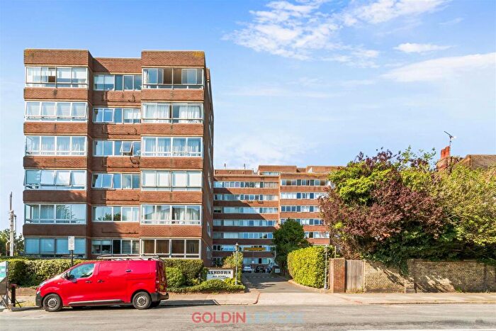 2 Bedroom Flat For Sale In Ashdown, Eaton Road, Hove, BN3