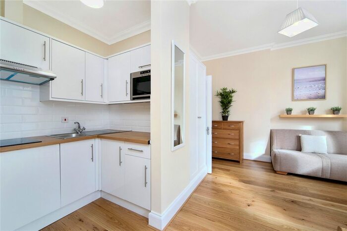 Studio To Rent In Campden Grove, Kensington, London, W8