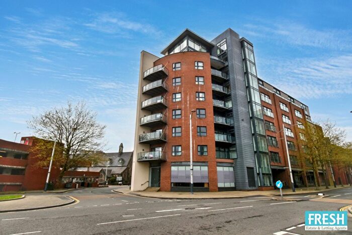 2 Bedroom Flat For Sale In Princess Way, Swansea, SA1