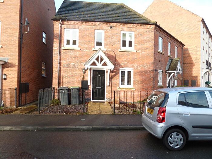 2 Bedroom Flat To Rent In Renfrew Drive, Greylees, Sleaford, NG34
