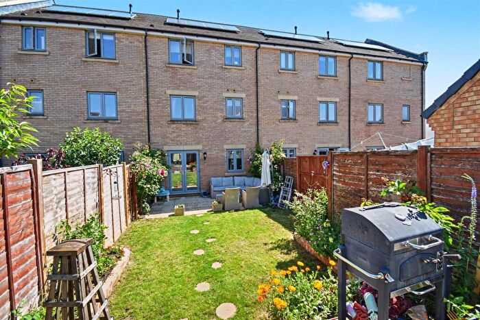 4 Bedroom Town House For Sale In , Kestrel Road, Corby, NN17