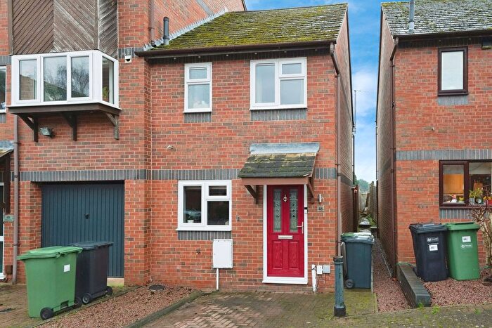 2 Bedroom End Terrace House For Sale In Byfield Rise, Worcester, Worcestershire, WR5