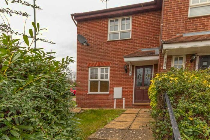 2 Bedroom Semi-Detached House To Rent In Blenheim Way, Kettering, NN15