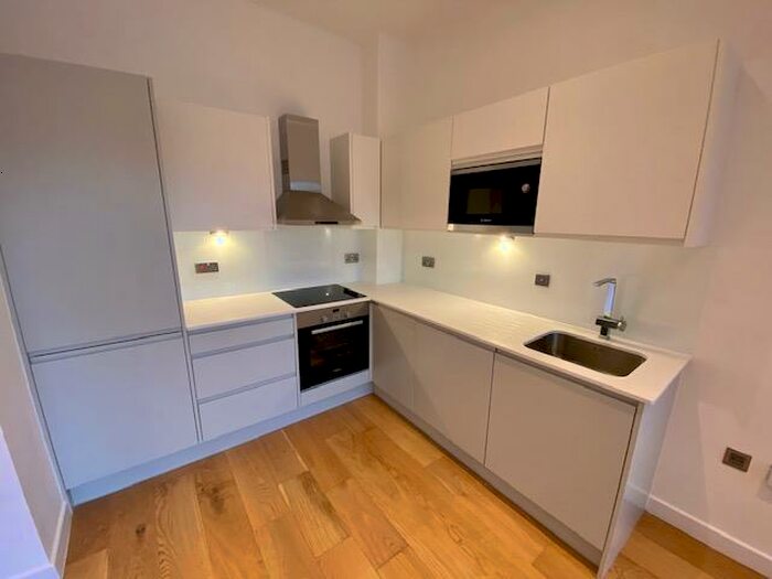 1 Bedroom Apartment To Rent In High Street, Maidenhead, SL6