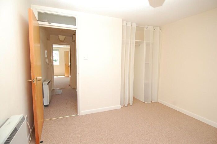 1 Bedroom Flat For Sale In Weymouth Court, Walcot, Bath, BA1