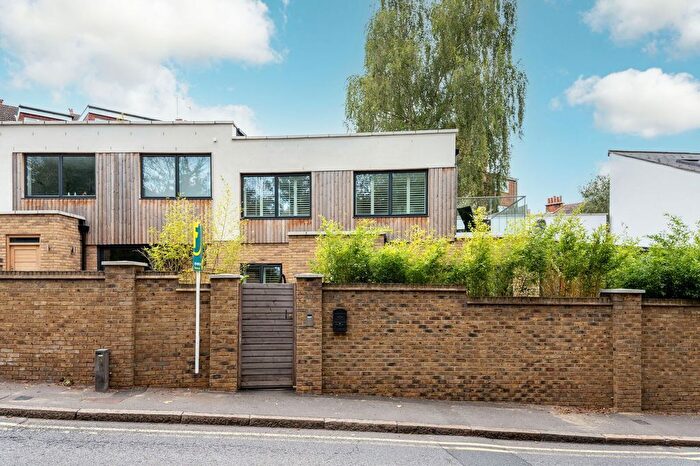 3 Bedroom Semi Detached House For Sale In Surbiton Hill Road, Surbiton, KT6
