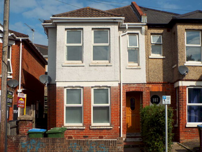 3 Bedroom House To Rent In Wilton Avenue, Polygon, SO15